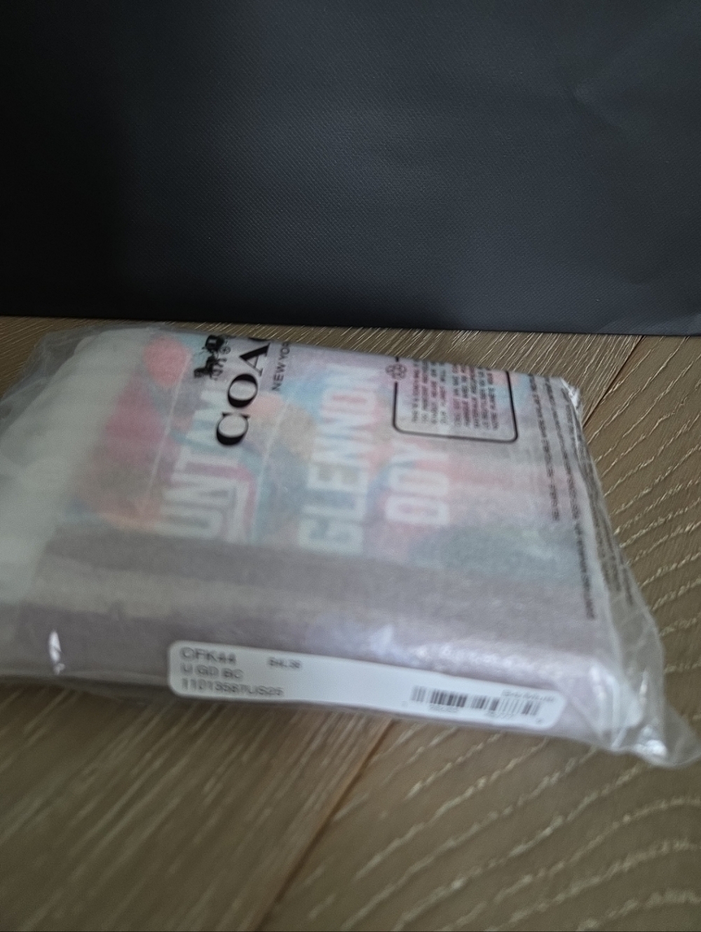 Coach Untamed Book Charm - Brand New Wrapped - Picture 3 of 9